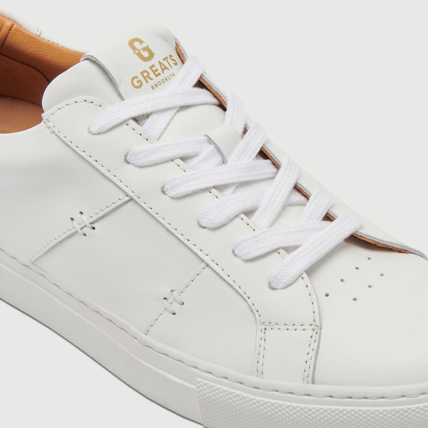 The Royale 2.0 - Blanco/Gold